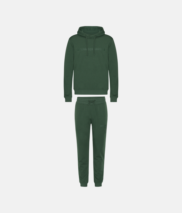 Grönt joggingset med bambuhuva och logotyp