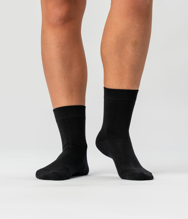 10 par svarta bambusockor med låg snitt