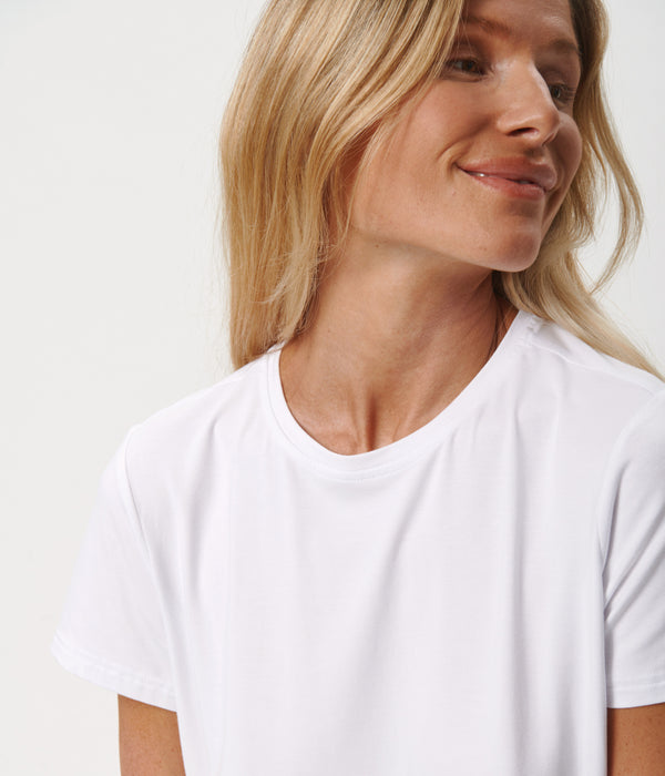 Bambupaket - T-shirt &amp; Maxitrosor &amp; Strumpor - Vit